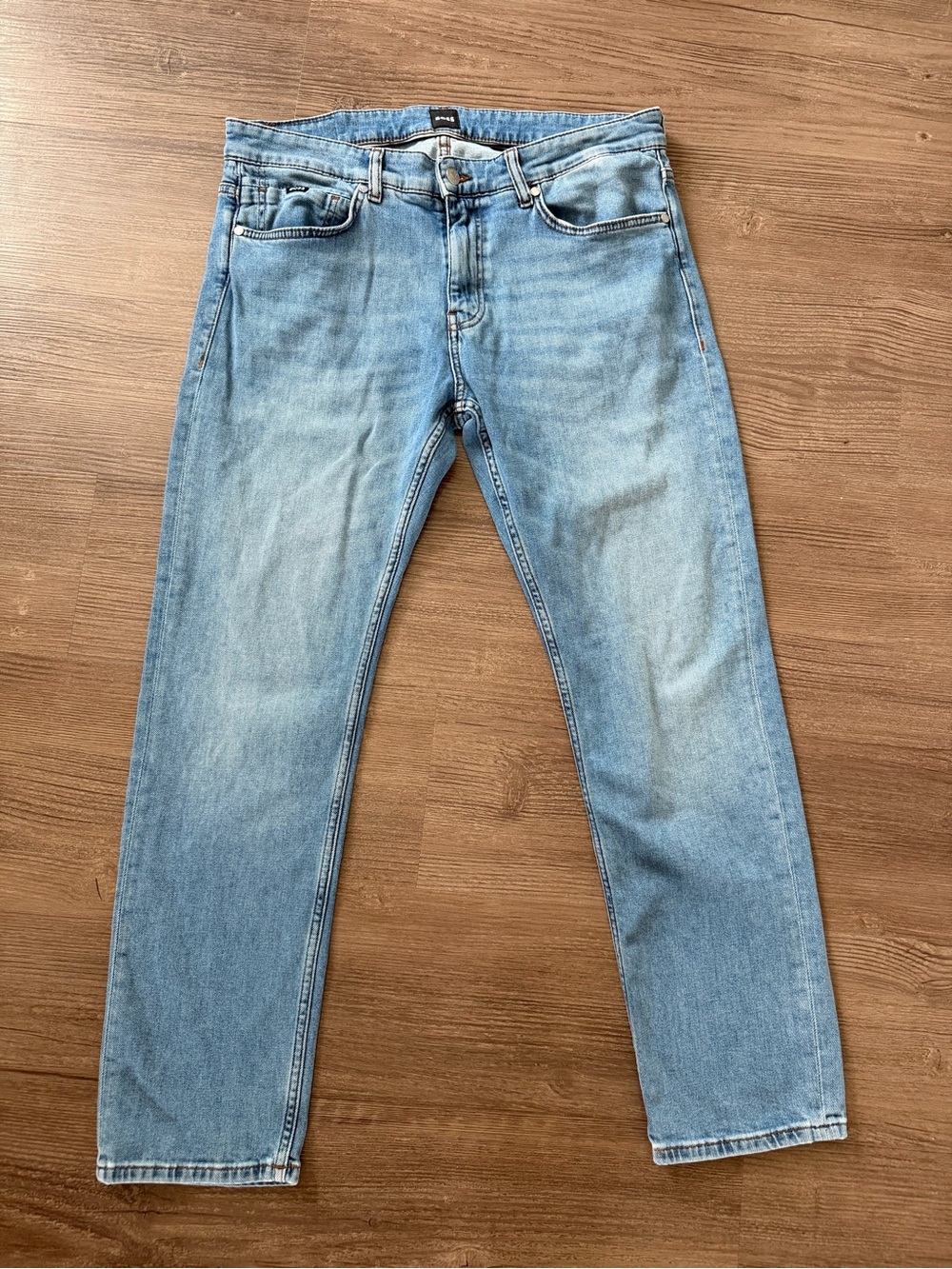 BOSS Delaware Slim Fit Light Wash Stretch Jeans Men’s 34x30 Designer